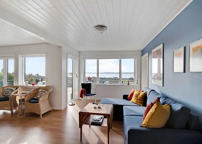 Newly Restored With Panoramic Sea Views بيت للعطل