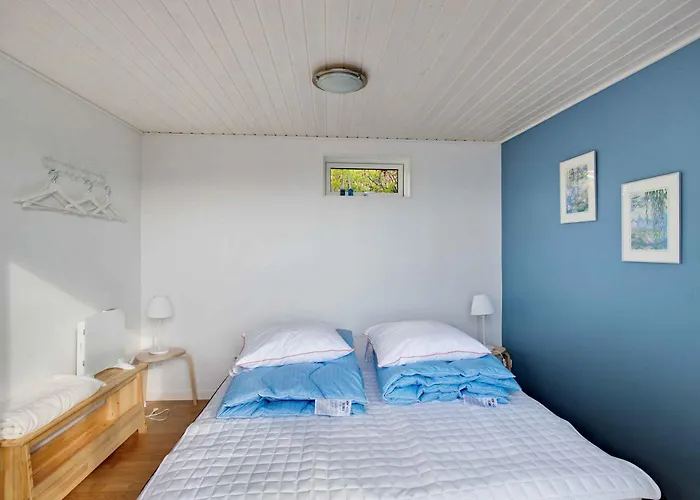 Newly Restored With Panoramic Sea Views *